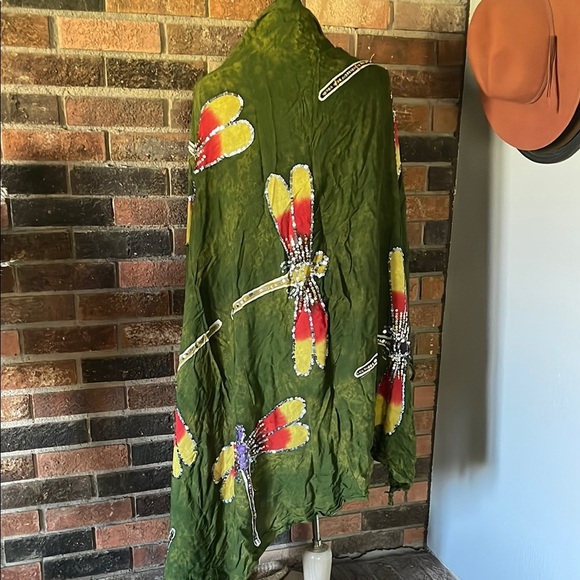Green Sarong with Dragonfly Design - Picture 1 of 3